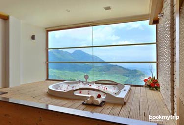 Bookmytripholidays | Amber Dale Luxury Hotel and Spa,Munnar  | Best Accommodation packages