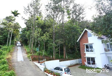 Bookmytripholidays | Crayons Guest House,Munnar  | Best Accommodation packages