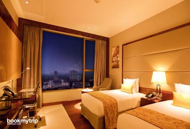 Bookmytripholidays | Crowne Plaza,Kochi  | Best Accommodation packages