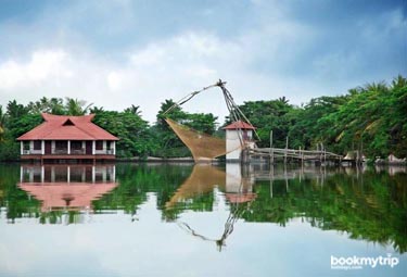 Bookmytripholidays | Sterling Lake Palace ,Alappuzha  | Best Accommodation packages