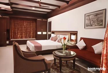 Bookmytripholidays | Sterling Lake Palace ,Alappuzha  | Best Accommodation packages