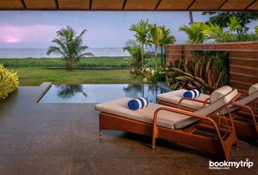 Bookmytripholidays | Niraamaya Retreats Backwaters,Kumarakom | Best Accommodation packages